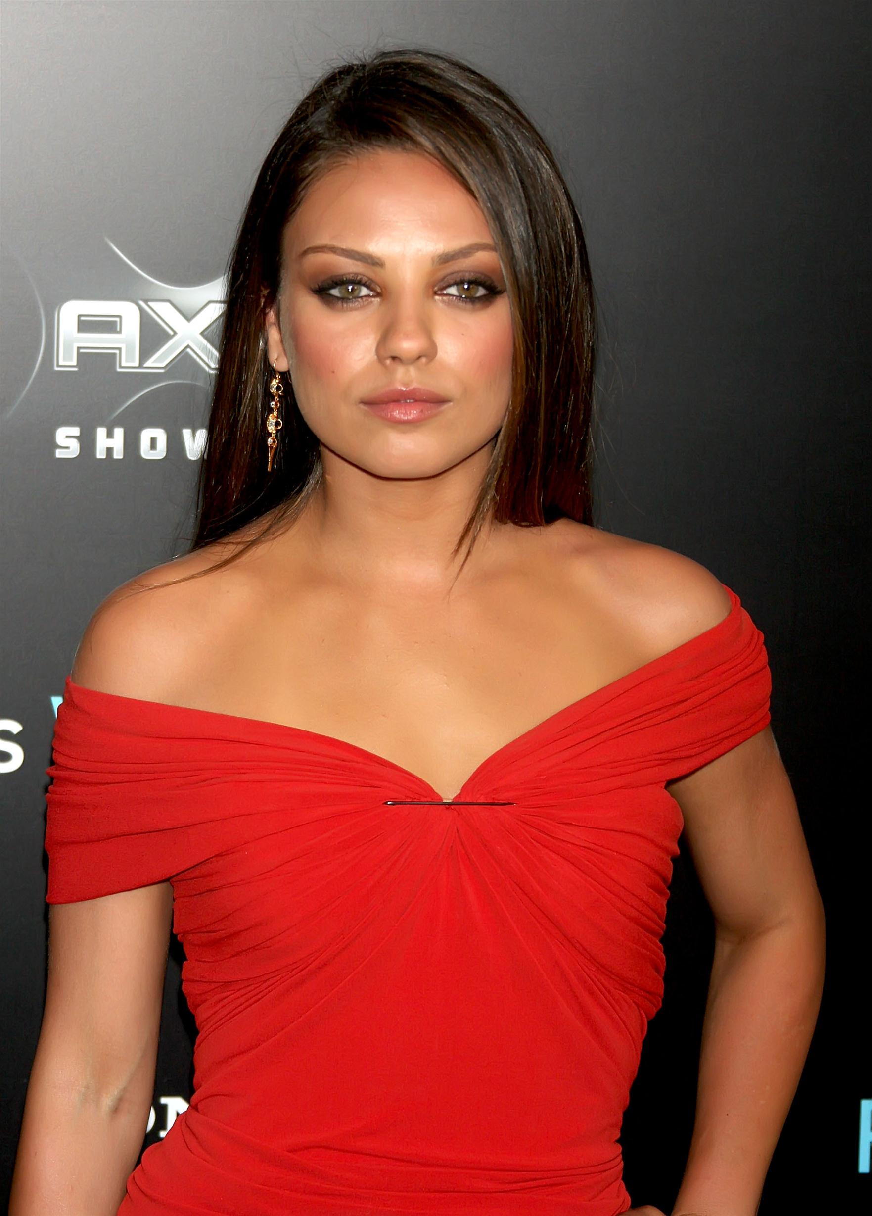 Mila Kunis at New York premiere of 'Friends with Benefits' photos | Picture 59078